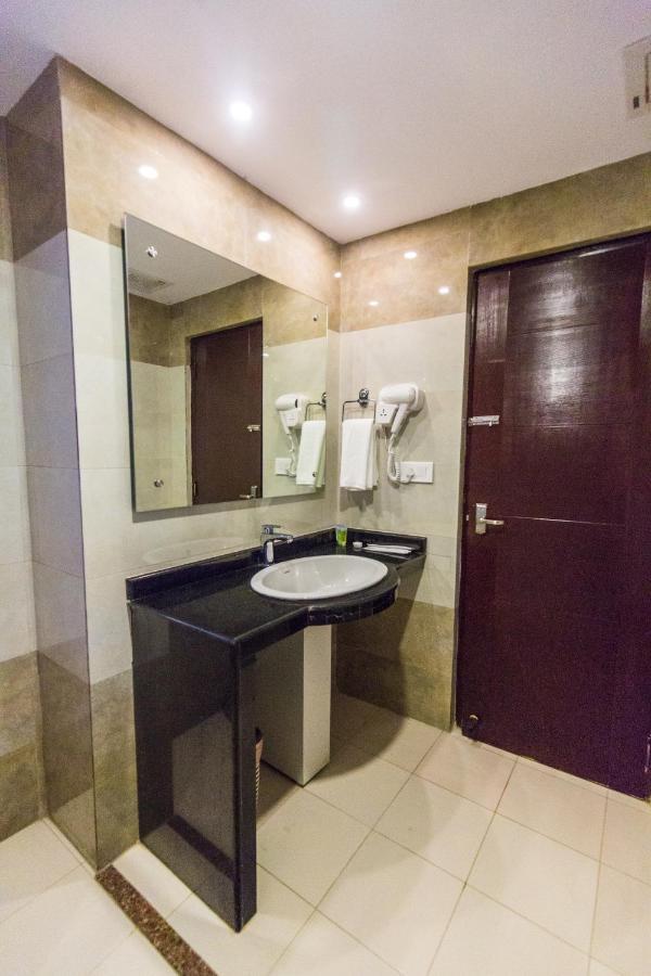 Hotel Kausi โพคารา ภายนอก รูปภาพ