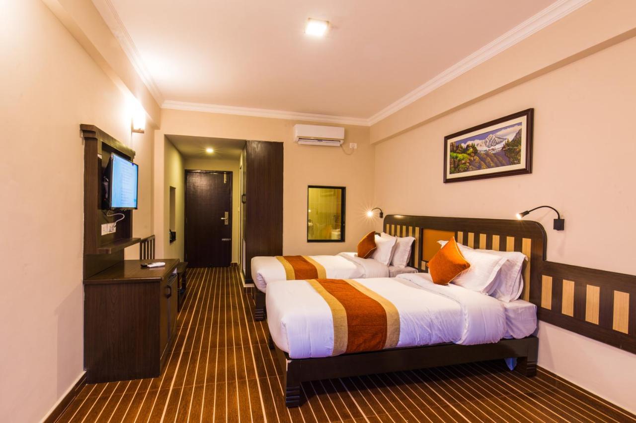 Hotel Kausi โพคารา ภายนอก รูปภาพ